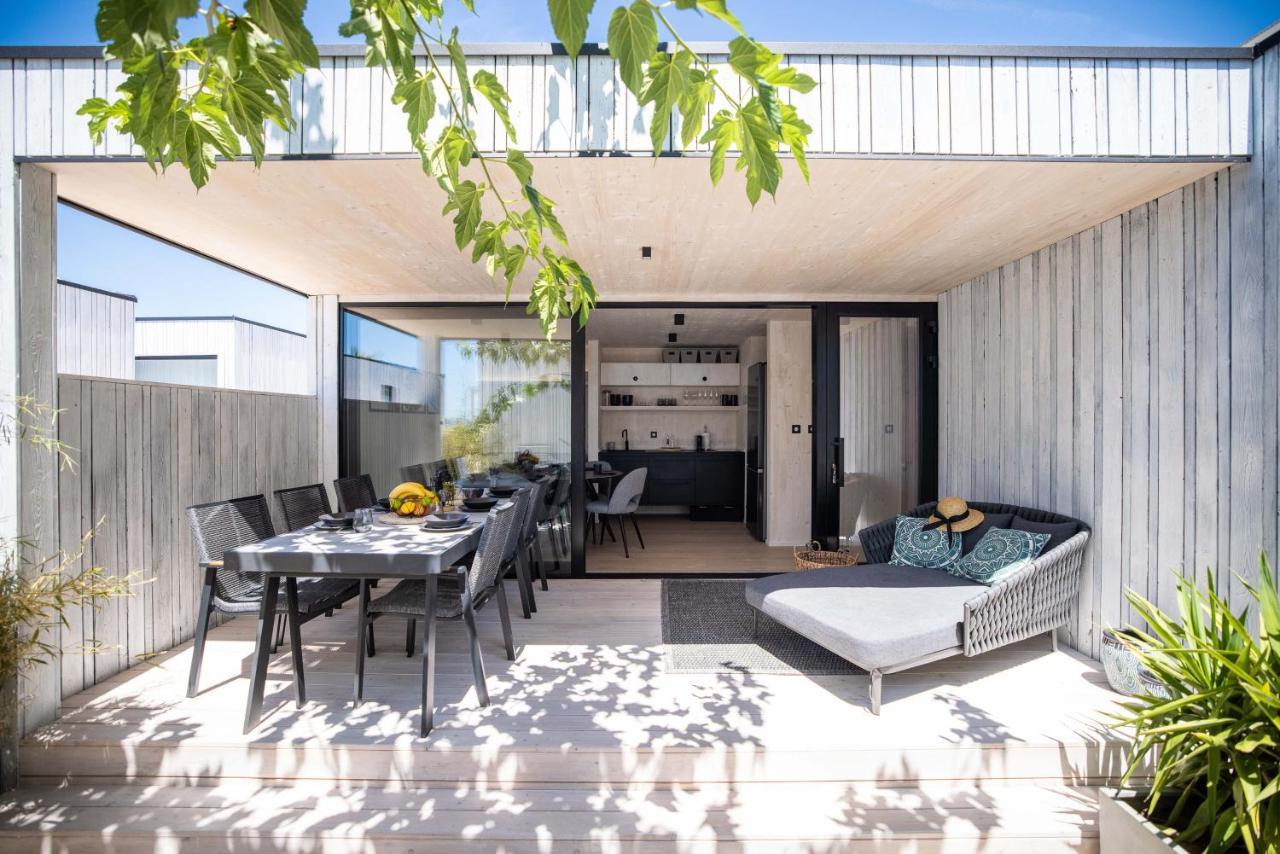 Arcadia Eco-Luxe Mobile Homes With Infinity Pool By Oiko Collection Privlaka  Exteriör bild